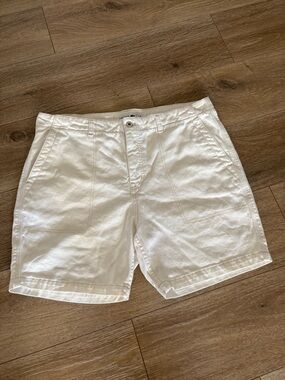 Lacoste Men's White Flat-Front Cotton Shorts